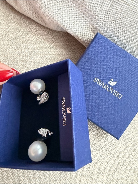 Swarovski Jewelry - Swarovski Pearl and Crystal Swan Earrings in White and Silver